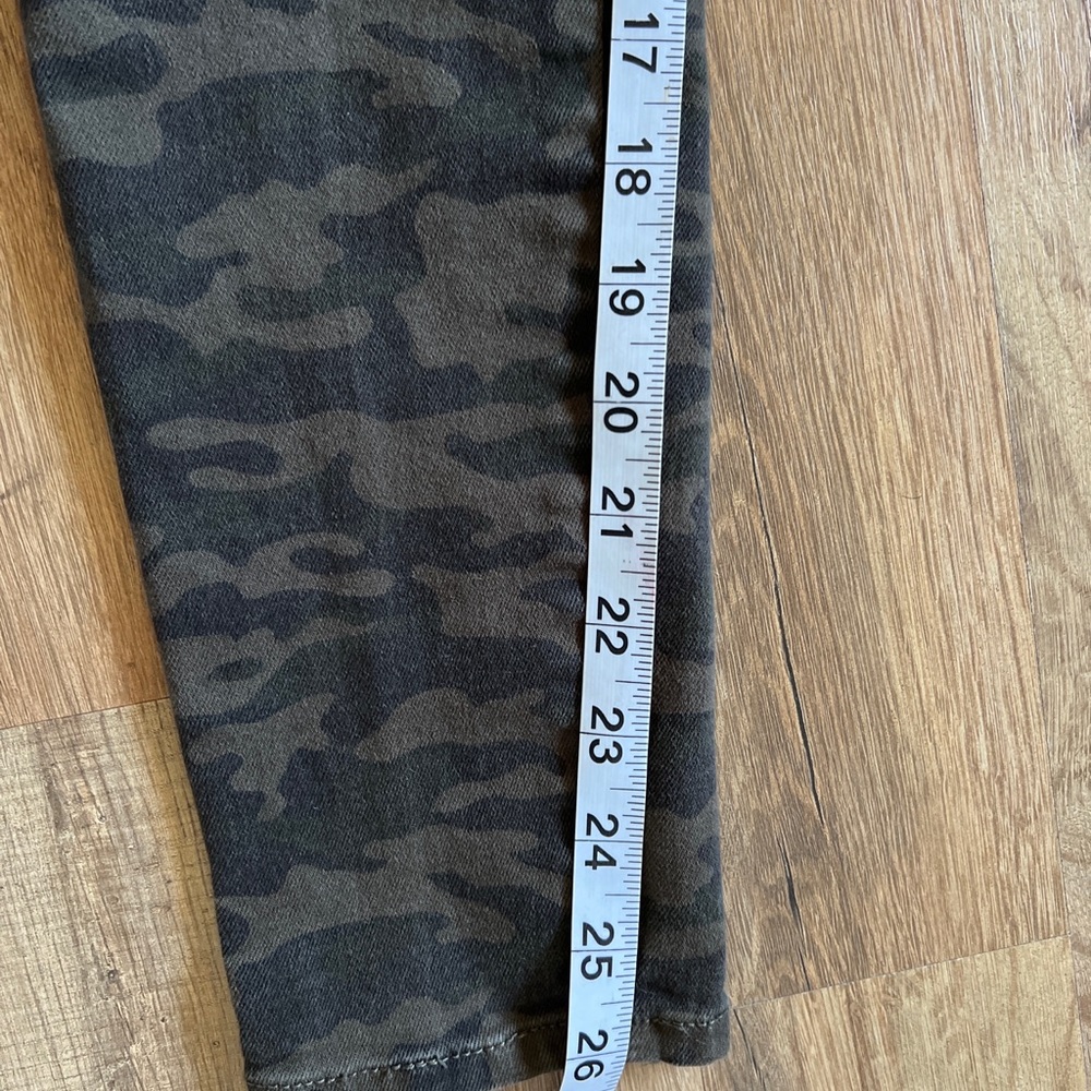 Vigoss Women's Skinny Camouflage Jeans - Picture 5 of 7